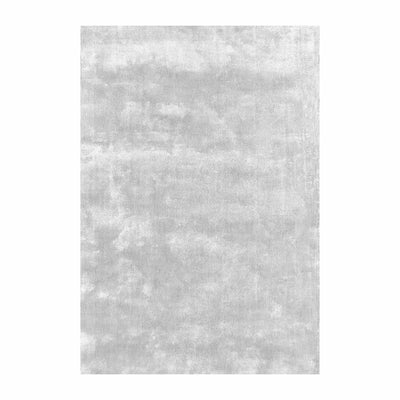 Matta Solid Viskos är en elegant och minimalistisk matta tillverkad i 100% viskos. Francis Pearl är en ljusare grå nyans med en mjuk och smått glansig yta.